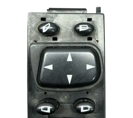 Wing mirror switch