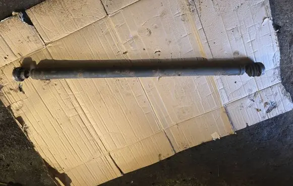 Volvo XC90 Middle center prop shaft 