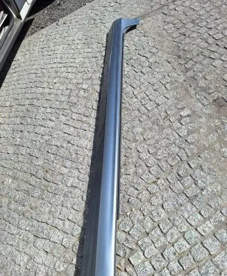 Volvo S60 Sill/side skirt trim 31448912
