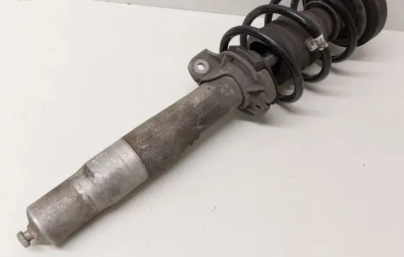 Front shock absorber with coil spring