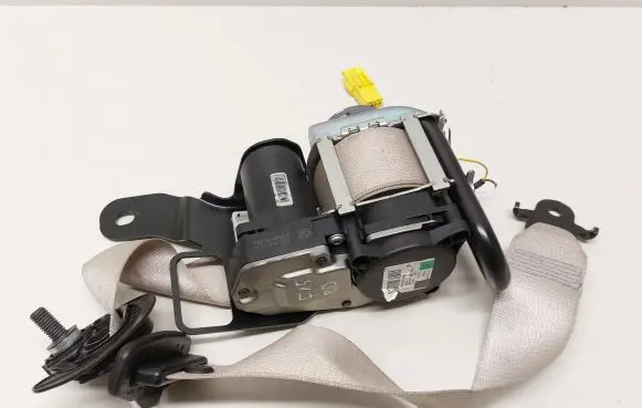 BMW X5 F15 Front seatbelt 628460700D 628641500