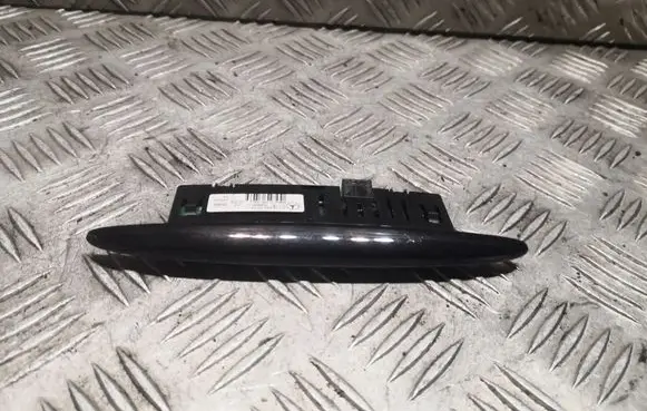 Mercedes-Benz C W204 Parking PDC sensor display screen A1725420023 1725420023