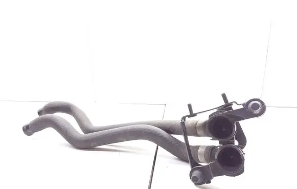 Mercedes-Benz E W210 Engine coolant pipe/hose 2108300024