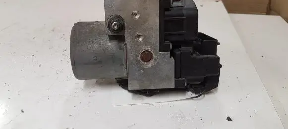 KIA Sorento ABS Pump 589103E310 BL48706020992