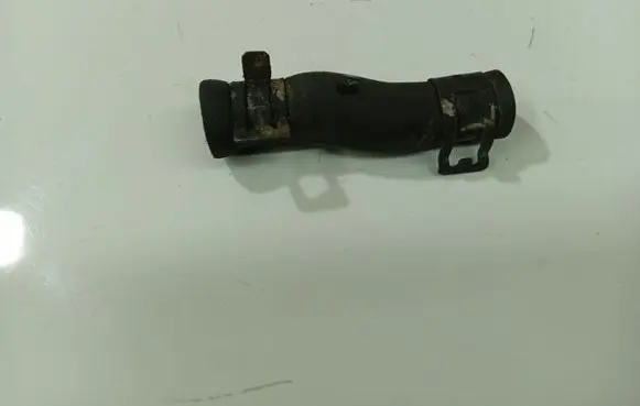 Volkswagen Golf IV Engine coolant pipe/hose 
