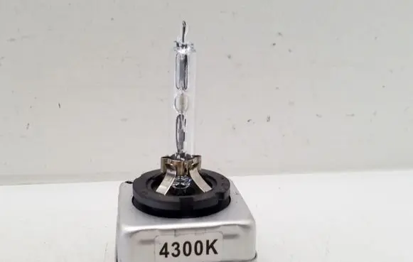 Mercedes-Benz C W204 Xenon bulb 