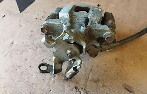 Mitsubishi ASX Rear brake caliper