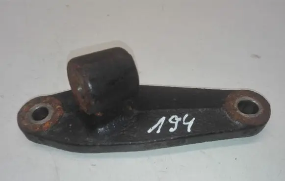 Audi TT TTS Mk2 Engine mounting bracket 06F145533
