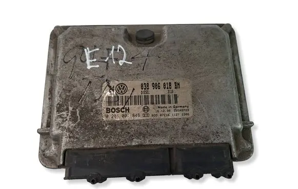 Volkswagen Golf IV Engine control unit/module 038906018BM 0281001846