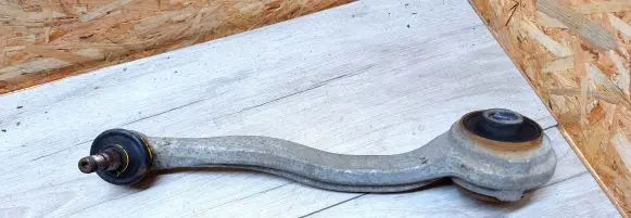 Mercedes-Benz C W203 Front control arm