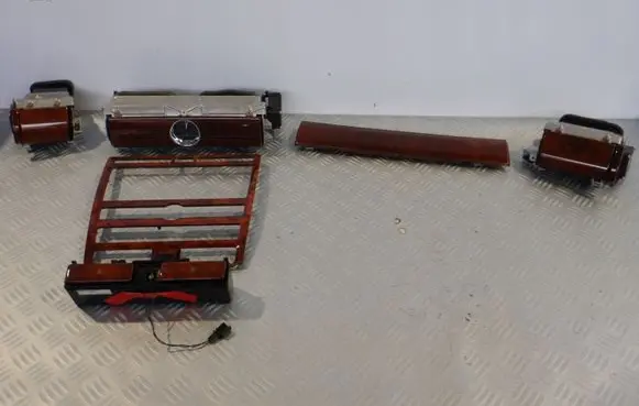 Volkswagen Phaeton Panel trim