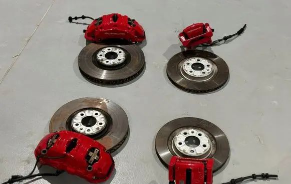 Porsche Macan (95B) Brake discs and calipers set 
