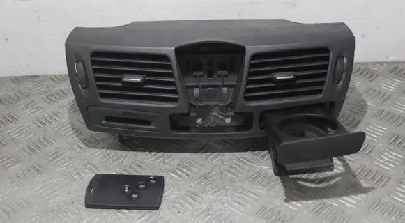 Renault Laguna III Dashboard air vent grill cover trim 