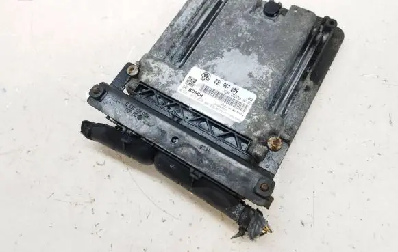 Volkswagen PASSAT CC Engine control unit/module 03L907309 EDC17CP14 0281015029