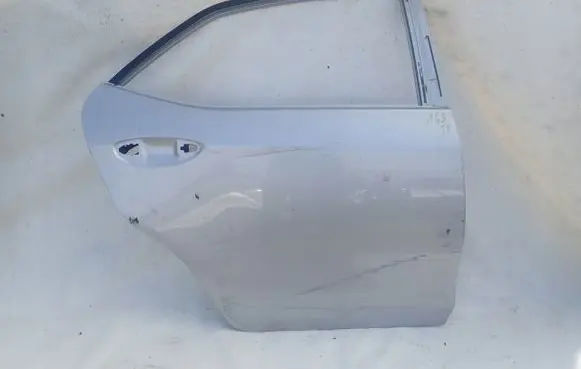 Toyota Corolla E160 E170 Rear door
