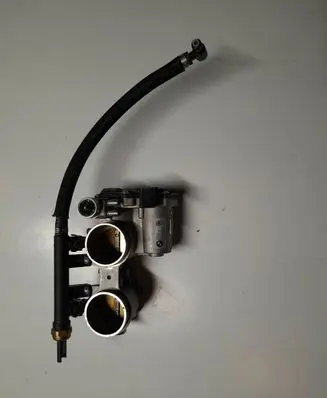 BMW 2 Active Tourer U06 Throttle body valve 8564772