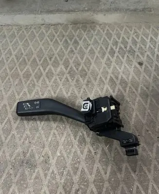 Skoda Octavia Mk2 (1Z) Indicator stalk 1K0953513E 01103510