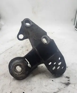 Audi A4 S4 B5 8D Engine mounting bracket 8E0199351A