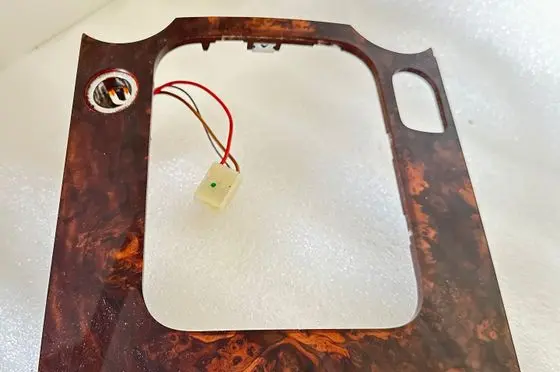 Volkswagen Touareg I Gear shifter surround trim plastic 7L6863916 20010607 91689891