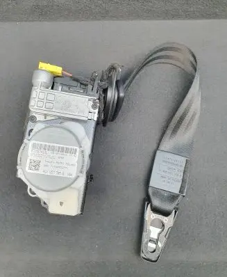 Audi A7 S7 4G Front seatbelt 4G8857705B 8T0972562B 8T0972562