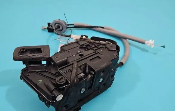 Skoda Superb B8 (3V) Rear door lock 5TA839015D IMPRK1505573
