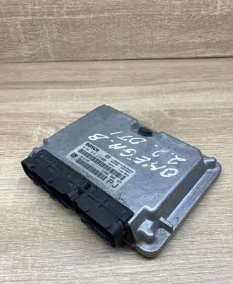 Opel Omega B2 Engine control unit/module ECU 24417198 0281010273