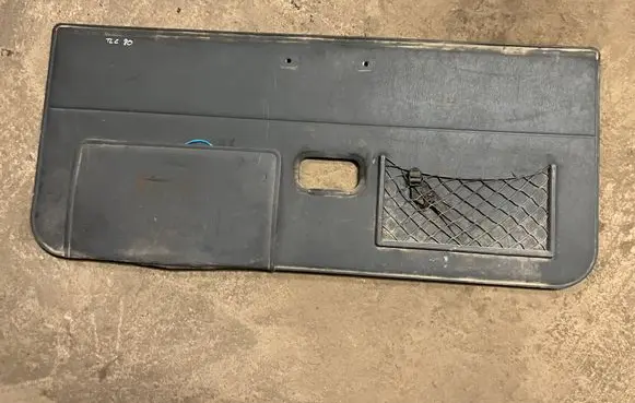 Toyota Land Cruiser (HDJ90) Tailgate/boot lid cover trim 
