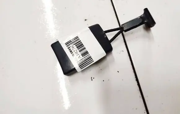 Opel Astra H Front seatbelt buckle 401266978
