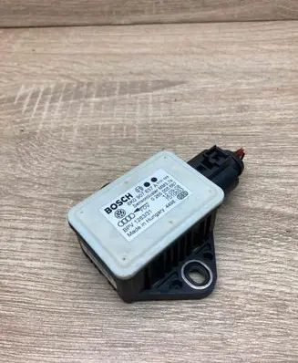 Audi A4 S4 B8 8K ESP acceleration yaw rate sensor 8K0907637A 0265005667 WithPlug