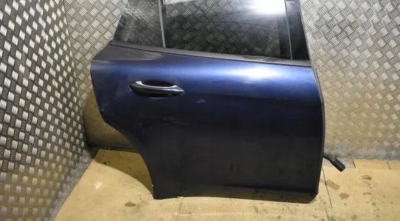Porsche Panamera (971) Rear door D428