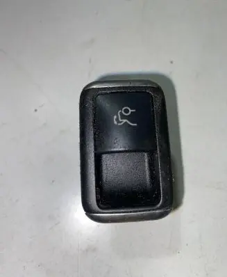 Mercedes-Benz E W212 Tailgate opening switch A2049055602 10065656