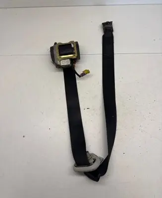 Volkswagen Golf IV Front seatbelt 1J4857706AA