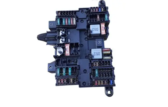 Mercedes-Benz EQA Fuse box set A1779061302