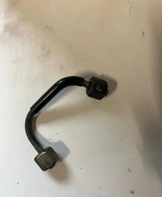 Peugeot 3008 II Fuel injector supply line/pipe 190722