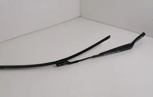 Volkswagen PASSAT B6 Front wiper blade arm 3C1955409C