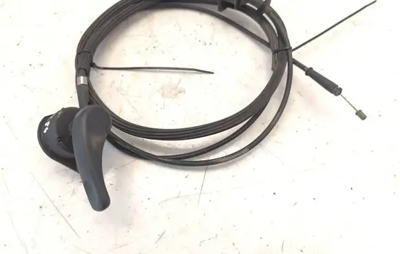Engine bonnet (hood) release handle