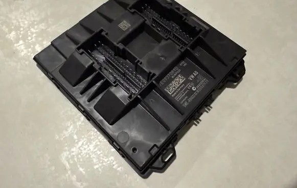 Volkswagen Amarok Comfort/convenience module 7E0937089B