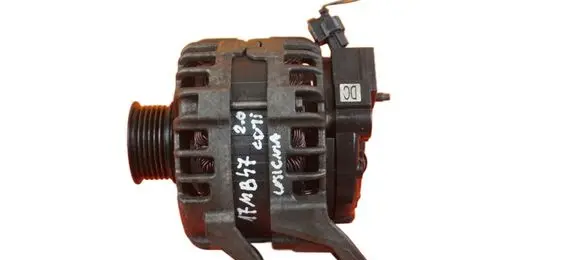 Opel Insignia B Generator/alternator 39007852 B20DTH