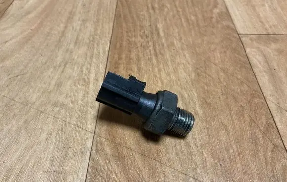 Ford Focus Air conditioning (A/C) pressure sensor 