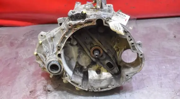 Mitsubishi Colt Manual 6 speed gearbox PMN130195