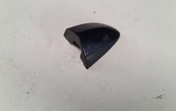 Volkswagen PASSAT B6 Front door handle cover 3C0837880