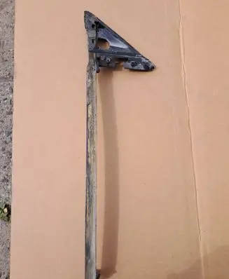 Mercedes-Benz S W126 Front door coupe window/glass frame 1267250241