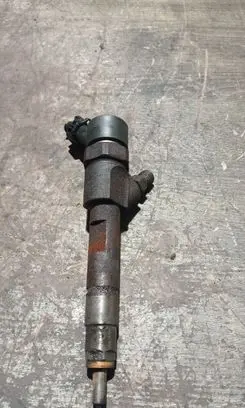 Volvo S40, V40 Fuel injector 7700111014