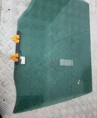 Nissan Terrano Rear door window glass