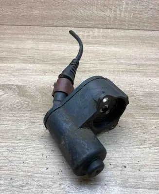Audi A6 S6 C6 4F Hand brake/parking brake motor 32332082F