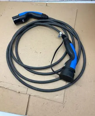 Jaguar I-Pace Electric car charging cable LC2ST321