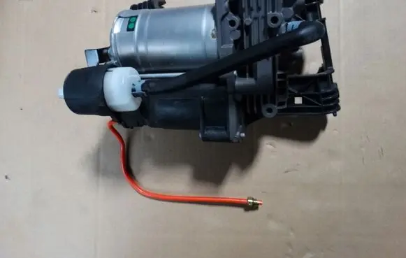 Jaguar XJ X351 Other under body part 