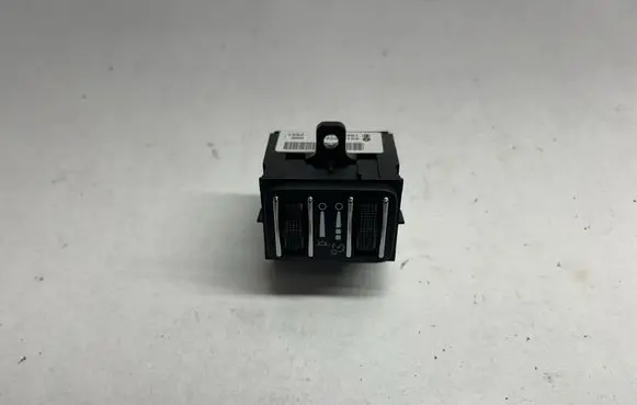 Dodge Charger Other switches/knobs/shifts 68141052AD