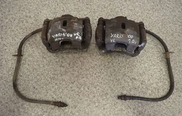 Toyota Yaris Front brake caliper