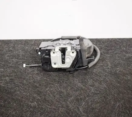KIA Sportage Front door lock 813203U020